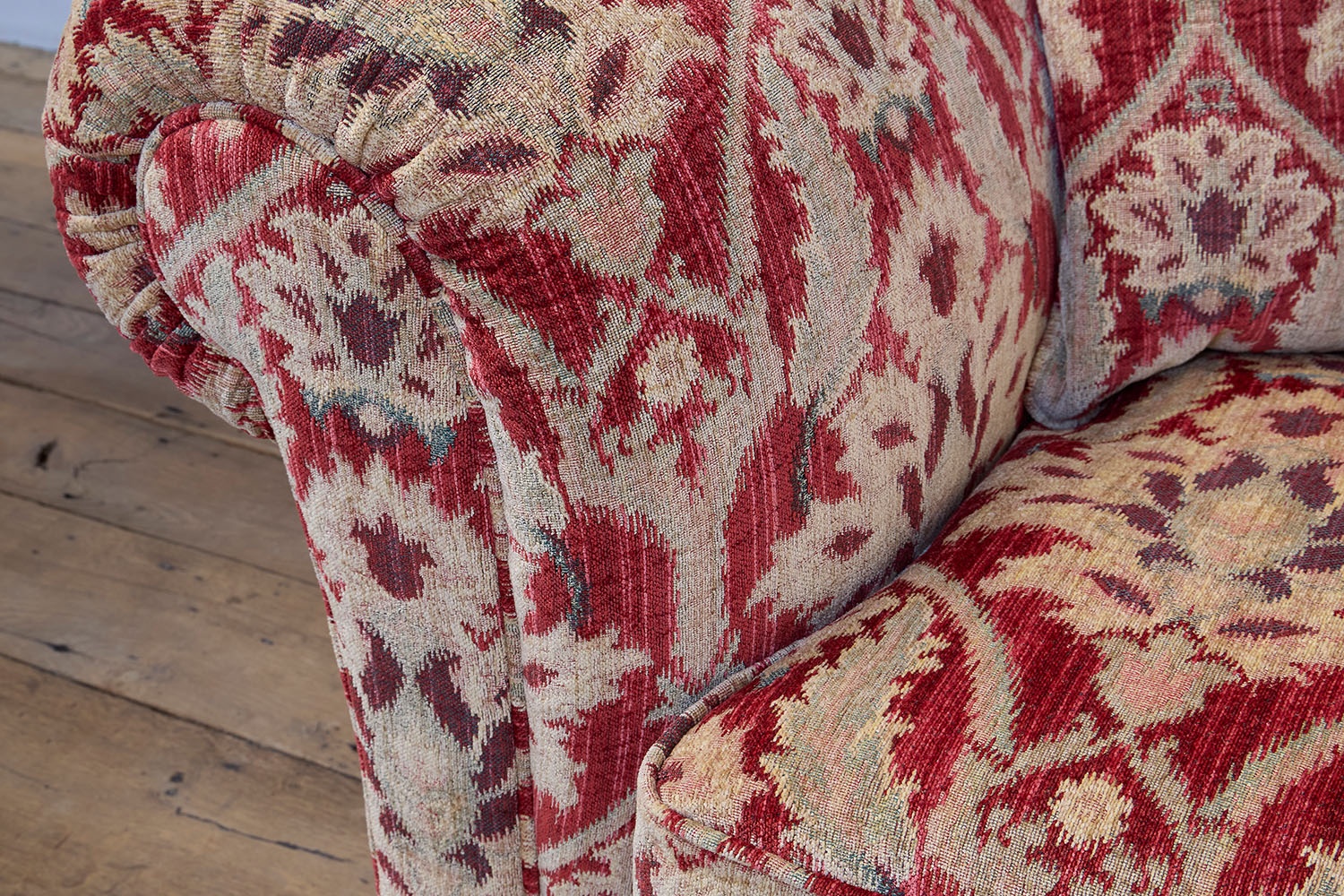 Tetrad Heritage Elgar 4 Seater Grand Sofa | Furniture World