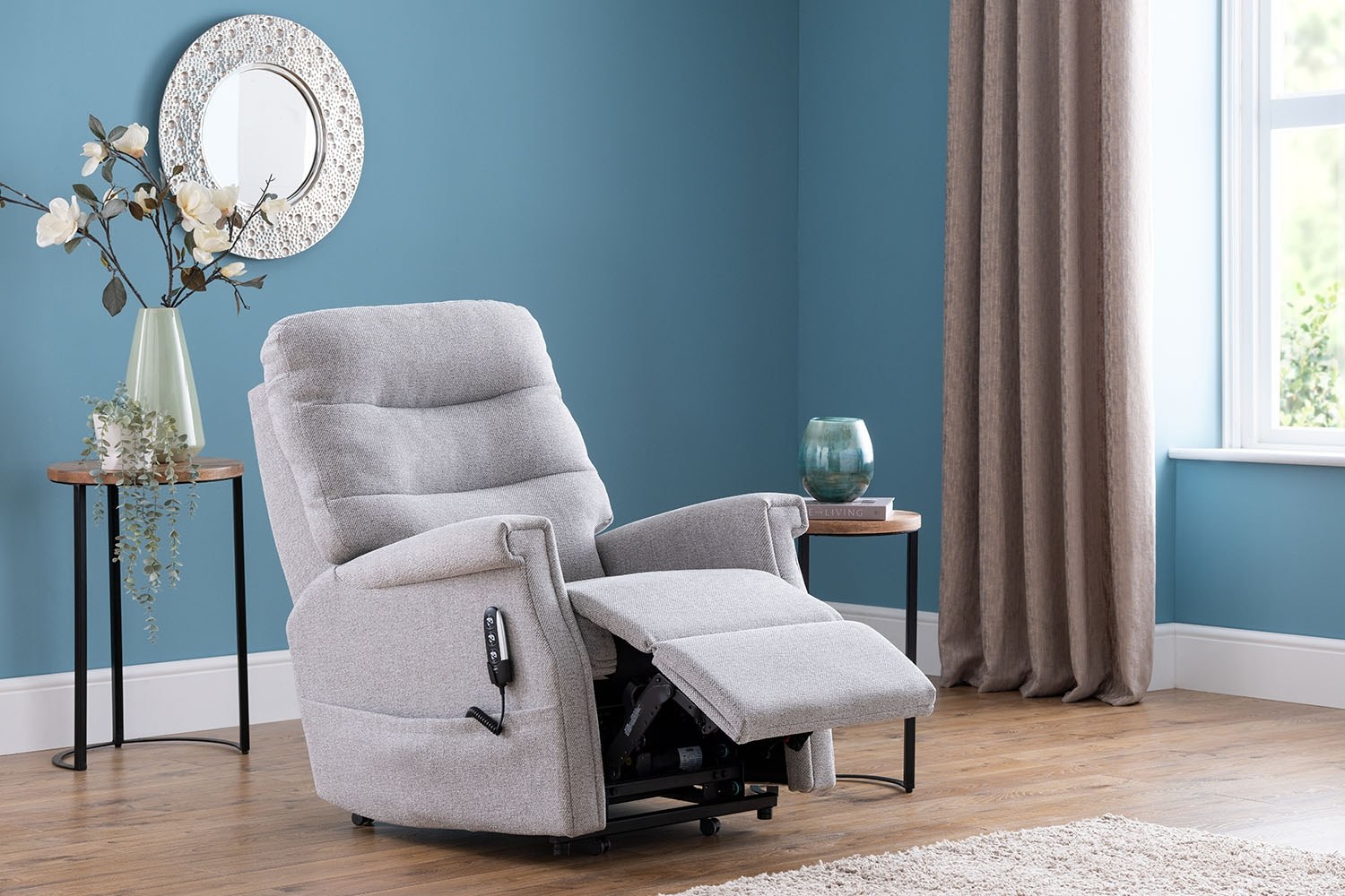 Small Riser Chair Celebrity Furniture Sandhurst Petite Motor Riser Recliner Chair ...