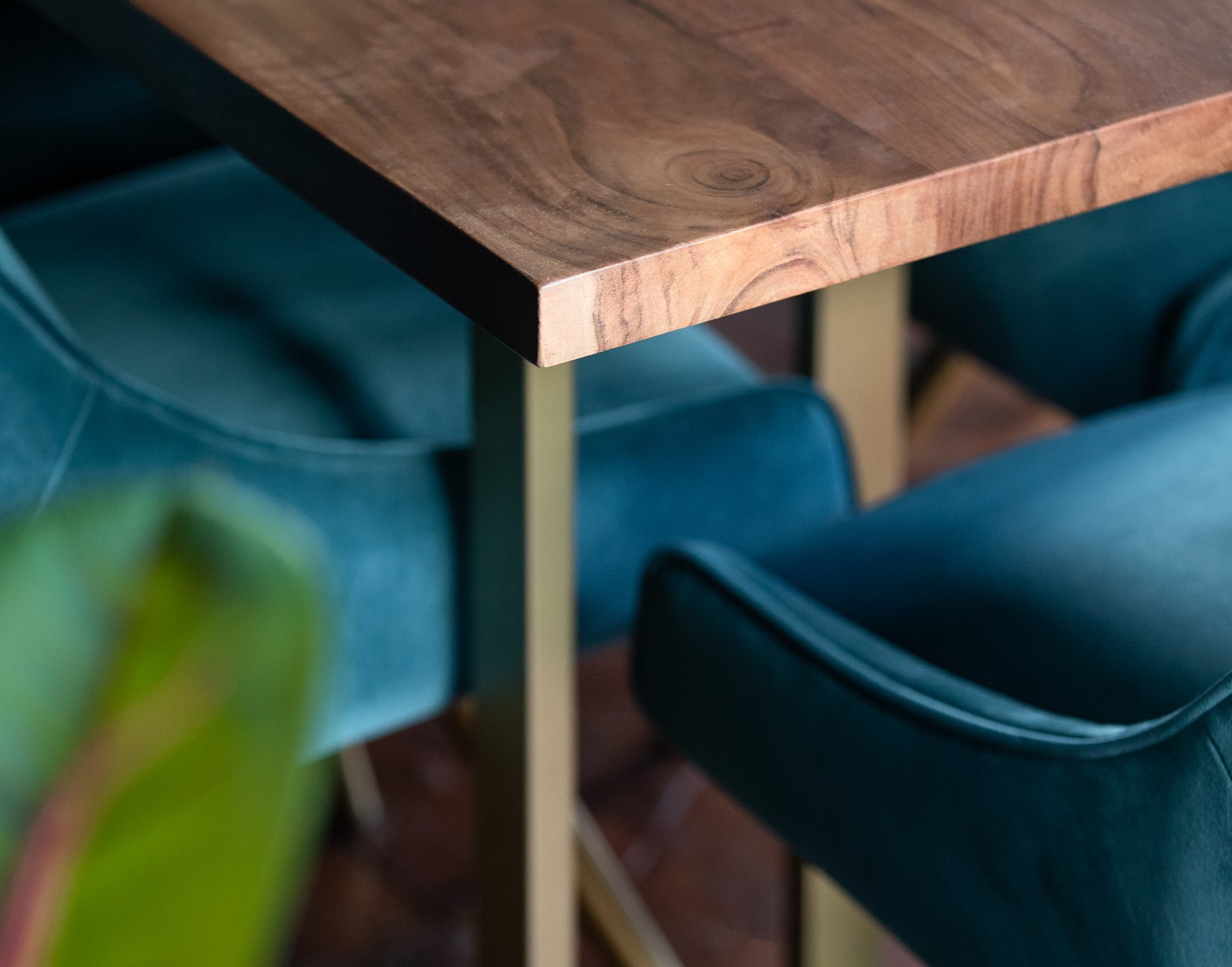 Baker Furniture Midas Solid Acacia Wood 180cm Dining Table Furniture