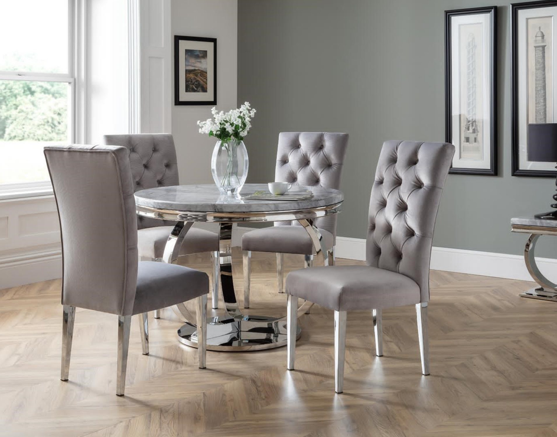 Dining Room Round Tables Sets : 19 Round Dining Tables That Make A