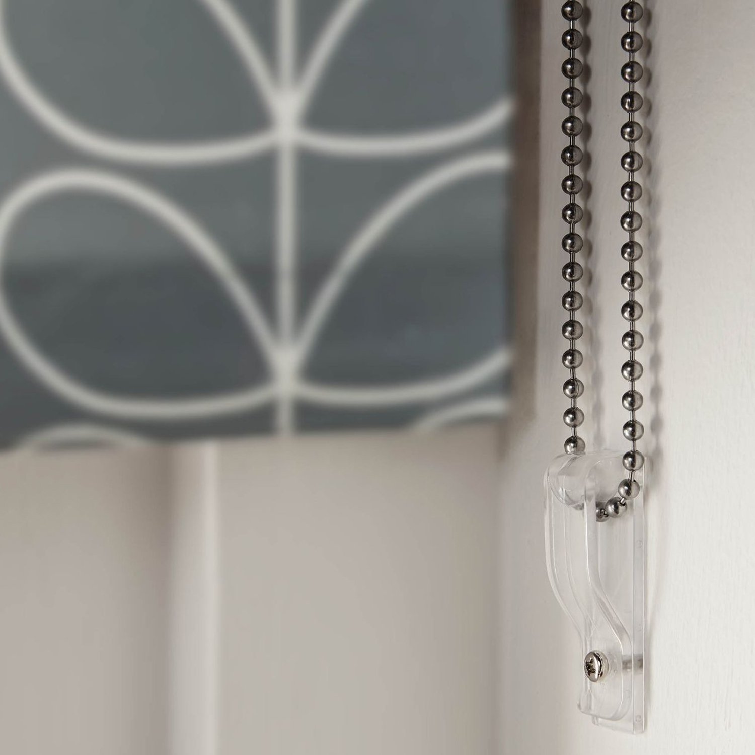 pair of eyelet curtains 162cm width (64) per curtain x 137cm drop (54