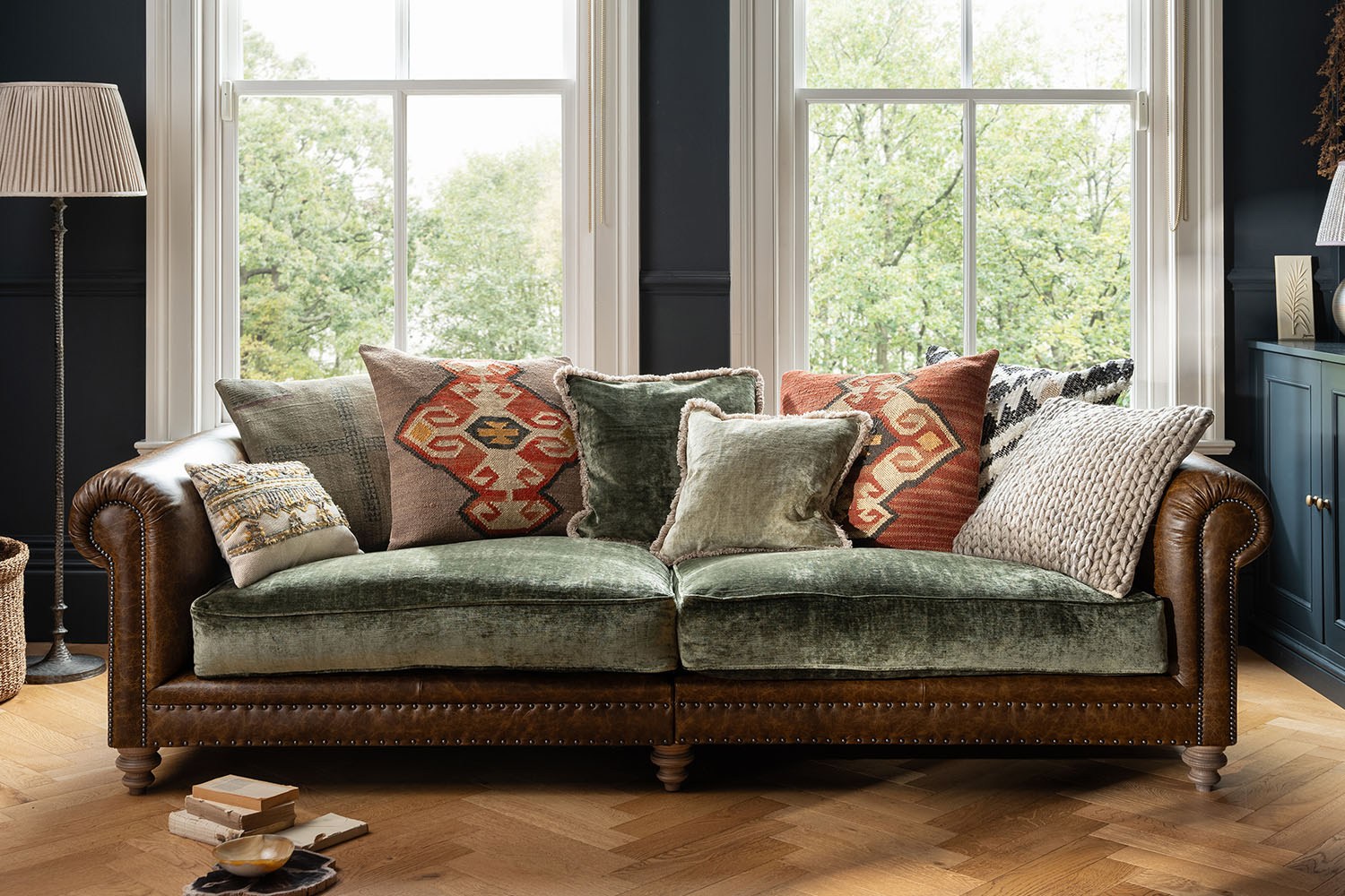 Tetrad Heritage Constable 4 Seater Grand Sofa (Split) | Furniture World