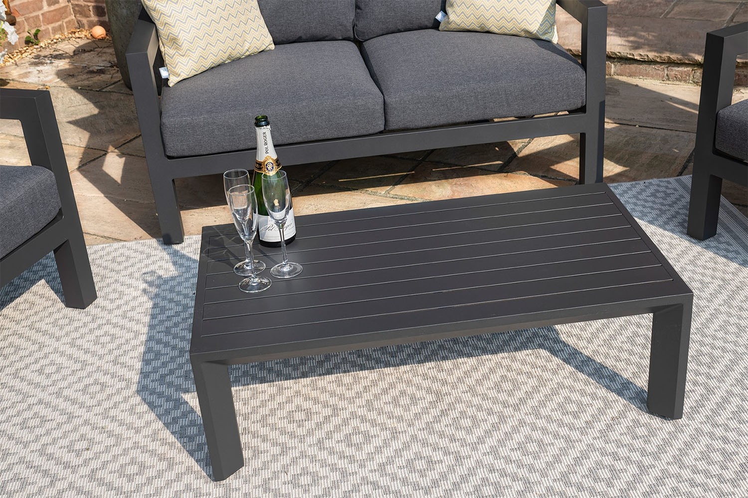 Maze Manhattan Reclining 2 Seat Aluminium Sofa Set with Coffee Table