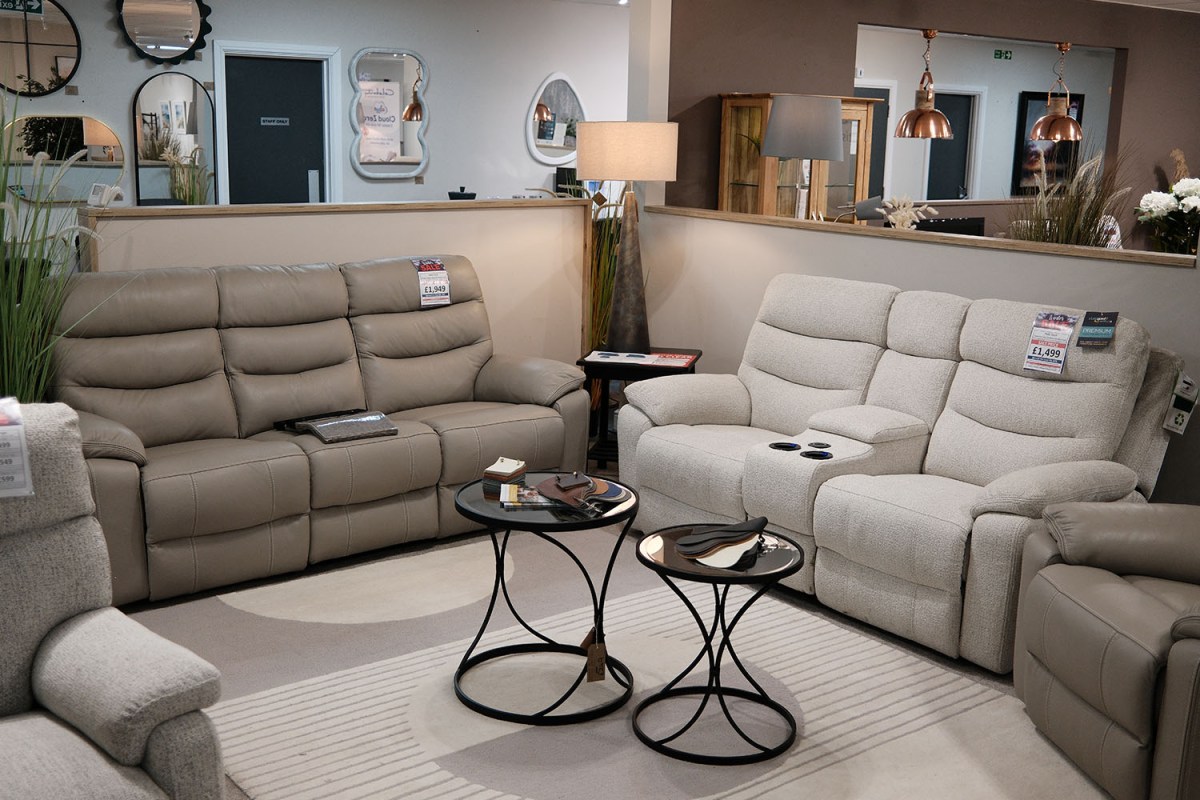 Halo Tech Leather 2 Seater Power Head Tilt Recliner Sofa with Console Halo Tech Leather 2 Seater Power Head Tilt Recliner Sofa with Console