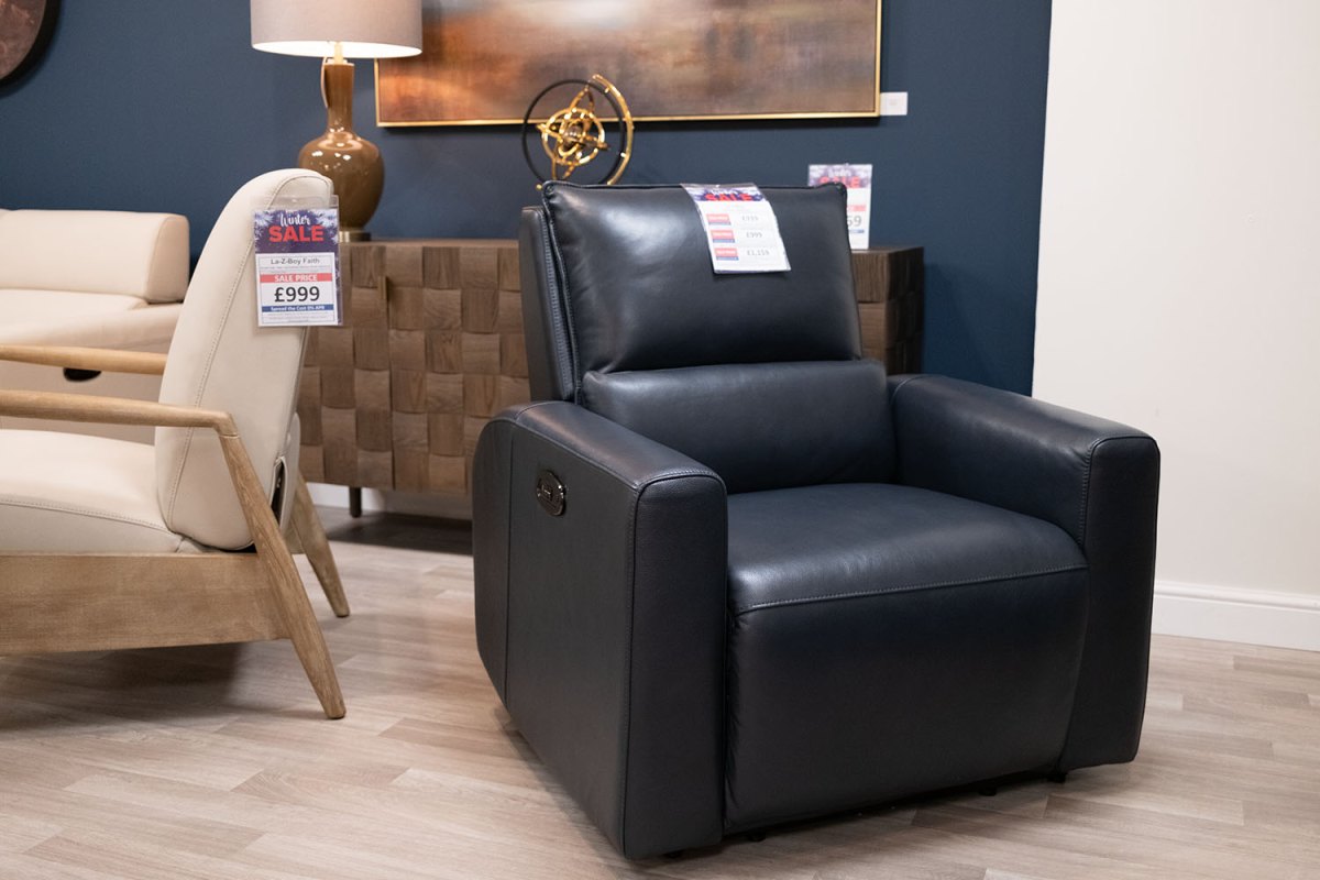 La-Z-Boy Essence Capsule Accent Chair La-Z-Boy Essence Capsule Accent Chair