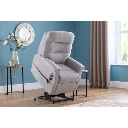 Celebrity Furniture Sandhurst Grande Motor Riser Recliner Chair Celebrity Furniture Sandhurst Grande Motor Riser Recliner Chair