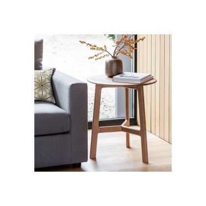Gallery Direct Madrid Side Table in Oak
