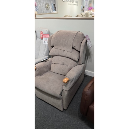 Ex-Display Truro - Celebrity Westbury Petite Single Motor Lift and Tilt Chair | Taupe