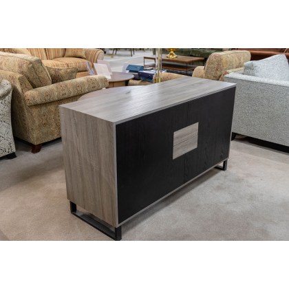 Ex-Display Liskeard - Linear Sideboard