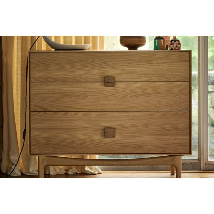G Plan Larsen Oak 3 Drawer Chest of Drawers G Plan Larsen Oak 3 Drawer Chest of Drawers