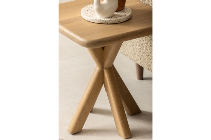 Flynn Natural Oak Lamp Table Flynn Natural Oak Lamp Table