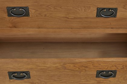 Salisbury Waxed Premium Oak 2 Over 3 Chest Of Drawers