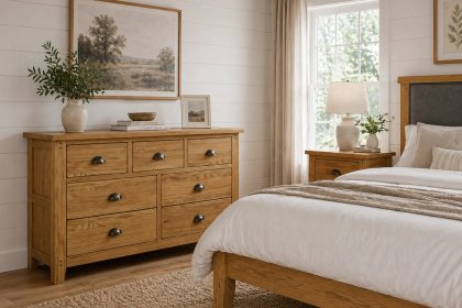 Burford Country Oak 3 Over 4 Chest of Drawers