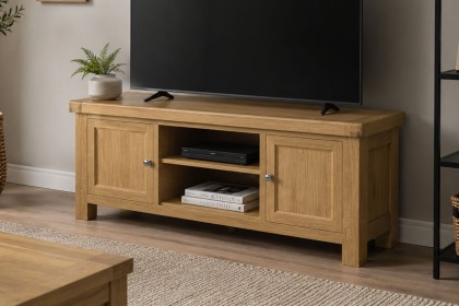 Normandy Chunky Country Oak 140cm TV Unit Normandy Chunky Country Oak 140cm TV Unit