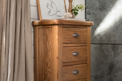 Tewkesbury Smoked Oak 4 Drawer Chest of Drawers