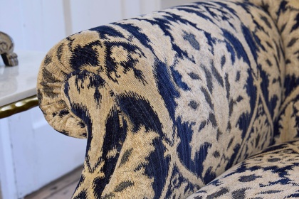 Tetrad Heritage Tallis Snuggler Chair