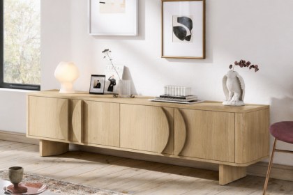 Cara Oak Large TV Unit