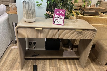 Ex-Display Redruth - Gallery Direct Colonna Console Unit Ex-Display Redruth - Gallery Direct Colonna Console Unit