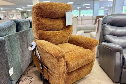 Ex-Display Liskeard - Celebrity Hollingwell Grande Dual Motor Lift & Tilt Riser Recliner Chair Ex-Display Liskeard - Celebrity Hollingwell Grande Dual Motor Lift & Tilt Riser Recliner Chair