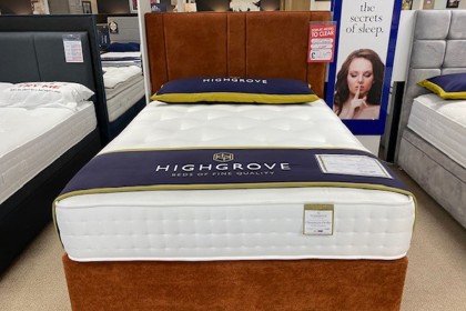 Ex-Display St Austell - Claremont 2000 King Size 5'0 Divan Bed + Headboard Ex-Display St Austell - Claremont 2000 King Size 5'0 Divan Bed + Headboard