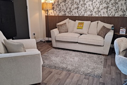Ex-Display Plymouth - Fantasia 3 Seater Sofa & Armchair Ex-Display Plymouth - Fantasia 3 Seater Sofa & Armchair
