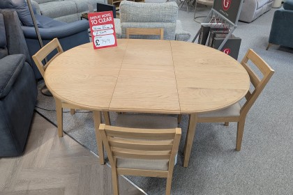 Ex-Display Newquay - Gallery Direct Malvern Extending Dining Table & 4 Chairs Ex-Display Newquay - Gallery Direct Malvern Extending Dining Table & 4 Chairs
