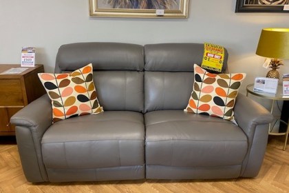Ex-Display St Austell - La-Z-Boy Paris Leather 3 Seater Power Recliner Sofa with Head Tilt and Lumba Ex-Display St Austell - La-Z-Boy Paris Leather 3 Seater Power Recliner Sofa with Head Tilt and Lumba