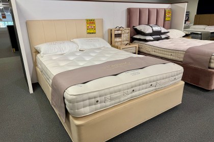 Ex-Display Plymouth - Vispring Devonshire King Size Divan Bed Set Ex-Display Plymouth - Vispring Devonshire King Size Divan Bed Set