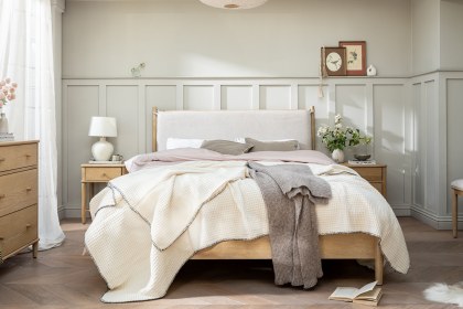 Willow Solid Oak Nordic Spindle Bedstead Willow Solid Oak Nordic Spindle Bedstead