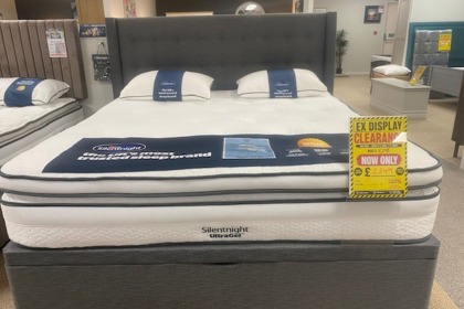 Ex-Display St Austell - Silentnight Isla 3000 Mirapocket Boxtop Divan Bed Half Ottoman Ex-Display St Austell - Silentnight Isla 3000 Mirapocket Boxtop Divan Bed Half Ottoman