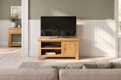 Dorset Oak Small TV Unit Dorset Oak Small TV Unit
