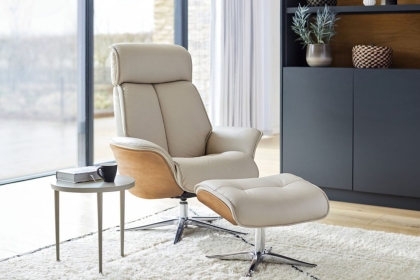 G Plan Ergoform Lund Leather Chair with Wood Side