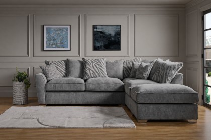 Fantasy L Shape Corner Chaise Sofa With Scatter Back