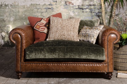 Tetrad Heritage Constable Snuggler Chair