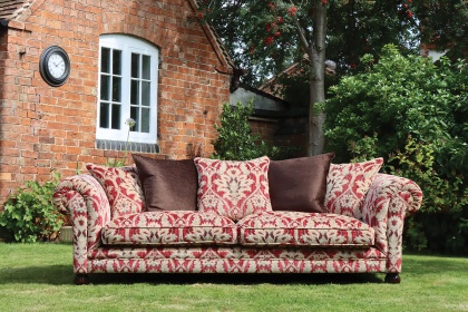 Tetrad Heritage Elgar Snuggler Chair