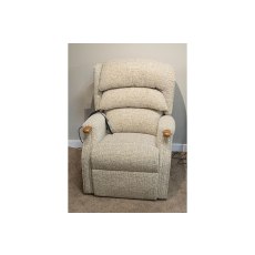 Ex-Display Liskeard - Celebrity Westbury Grand Dual Motor Lift & Tilt Chair
