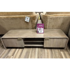 19.05.26 - Gallery Direct Colonna Media Unit 19.05.26 - Gallery Direct Colonna Media Unit