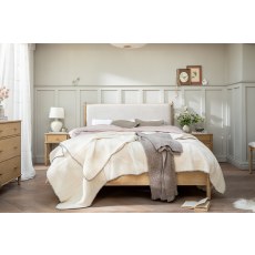 Willow Solid Oak Nordic Spindle Bedstead Willow Solid Oak Nordic Spindle Bedstead