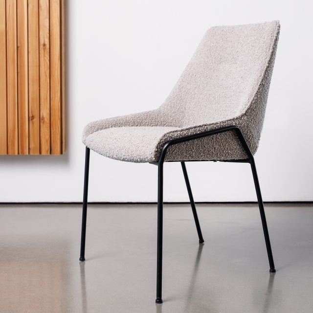 Grey woven chair 2025