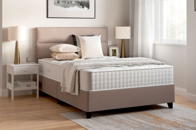 Relyon Beds Relyon Natural Luxury 1400 Platform Top 3/4 Height on Legs Divan Set
