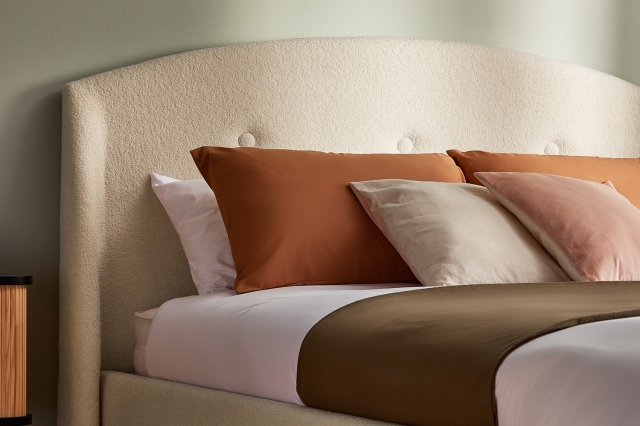 Curved upholstered bed shop frame