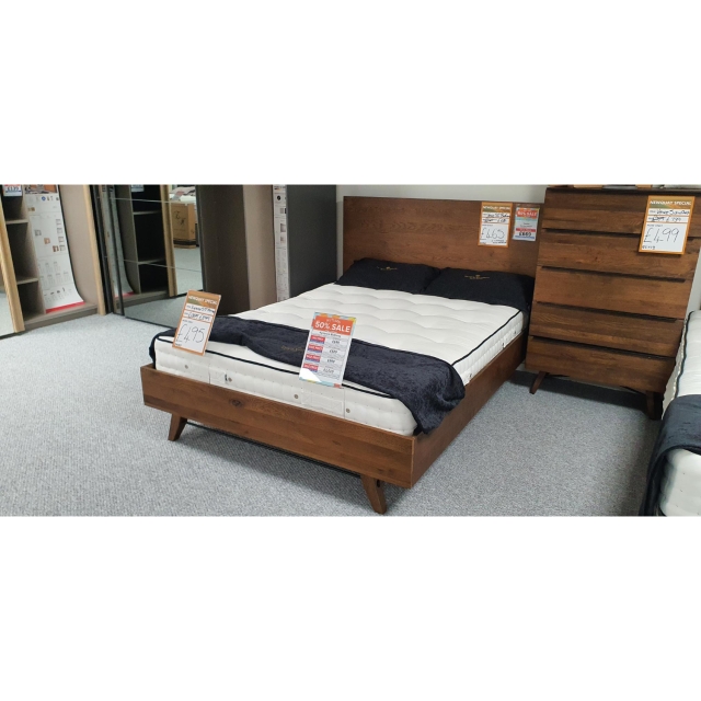 Store Clearance Items Venice 5'0 King Size Bedframe