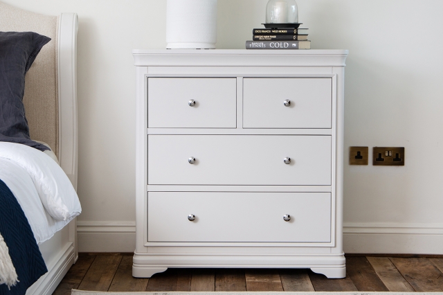 Kettle Interiors Chateau Warm White 2 Over 2 Drawer Chest