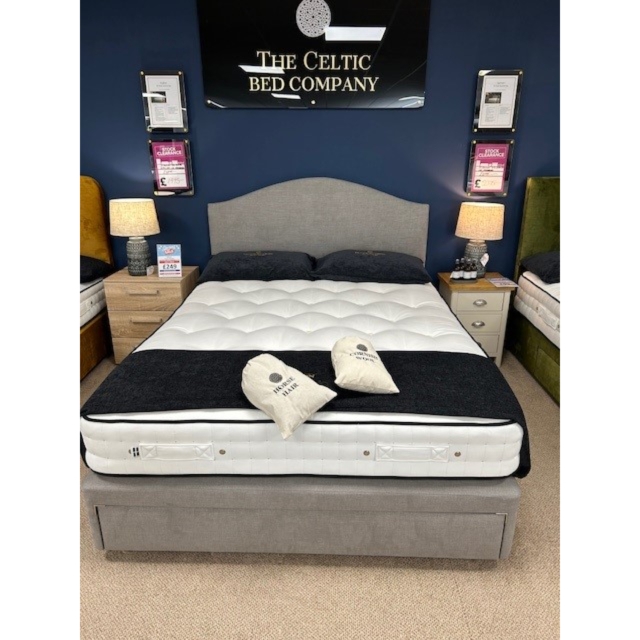 Store Clearance Items 5'0 Mullion End Drawer Divan Bed and Headboard