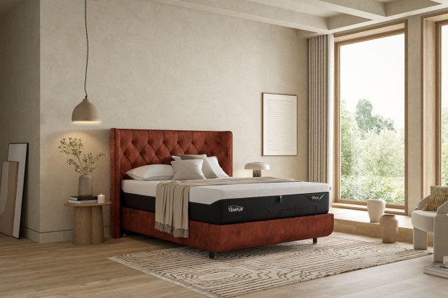 TEMPUR® Arc Disc Bed Frame with Luxury Headboard TEMPUR® Arc Disc Bed Frame with Luxury Headboard