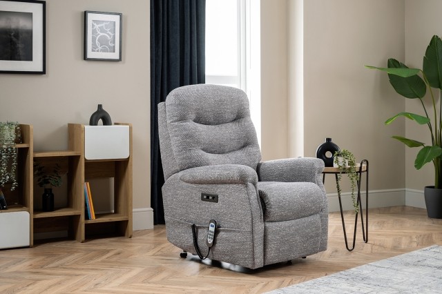 Celebrity Furniture Hollingwell Standard Cloud Zero Riser Recliner