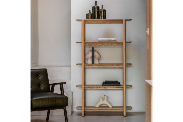Gallery Direct Hatfield Natural Oak Tall Open Display Unit Gallery Direct Hatfield Natural Oak Tall Open Display Unit