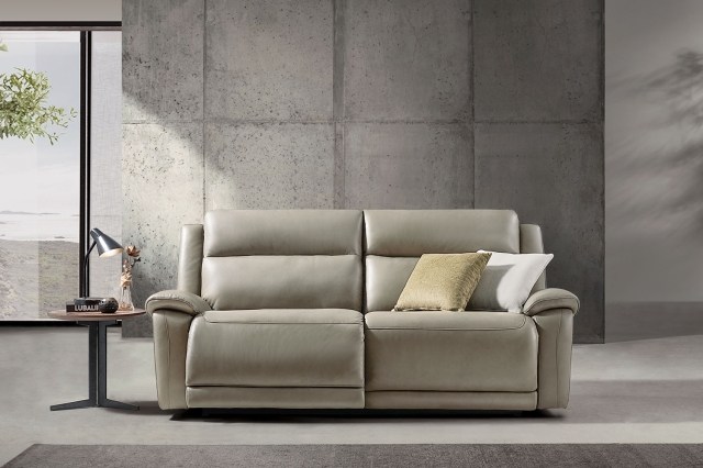 Cascade Comfort Plus Reclining 2.5 Seater Sofa Cascade Comfort Plus Reclining 2.5 Seater Sofa