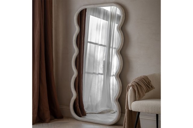 Gallery Direct Como Curved Leaner Mirror 900x1800mm Gallery Direct Como Curved Leaner Mirror 900x1800mm