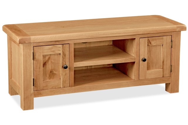 Salisbury Waxed Premium Oak Large Media Stand Salisbury Waxed Premium Oak Large Media Stand